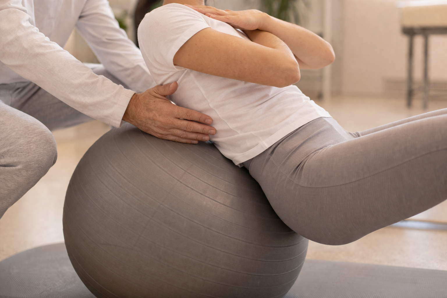 Υποστήριξη στη φυσικοθεραπεία με μπάλα